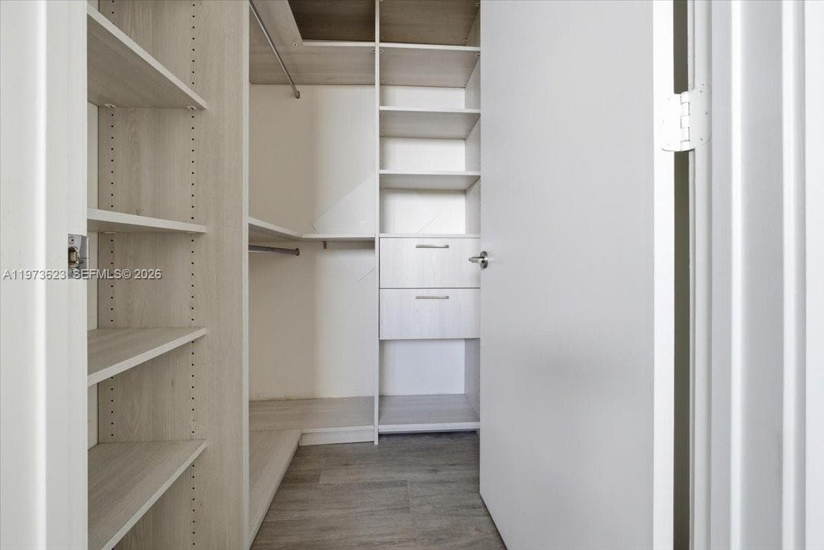 2900 NE 7th Ave # 3004, Miami FL 33137 — 21