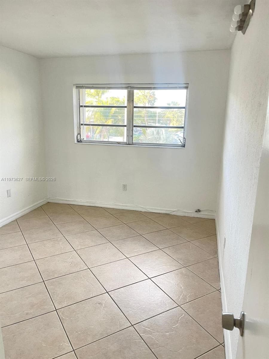 7410 SW 82nd St # K202, Miami FL 33143 — 10