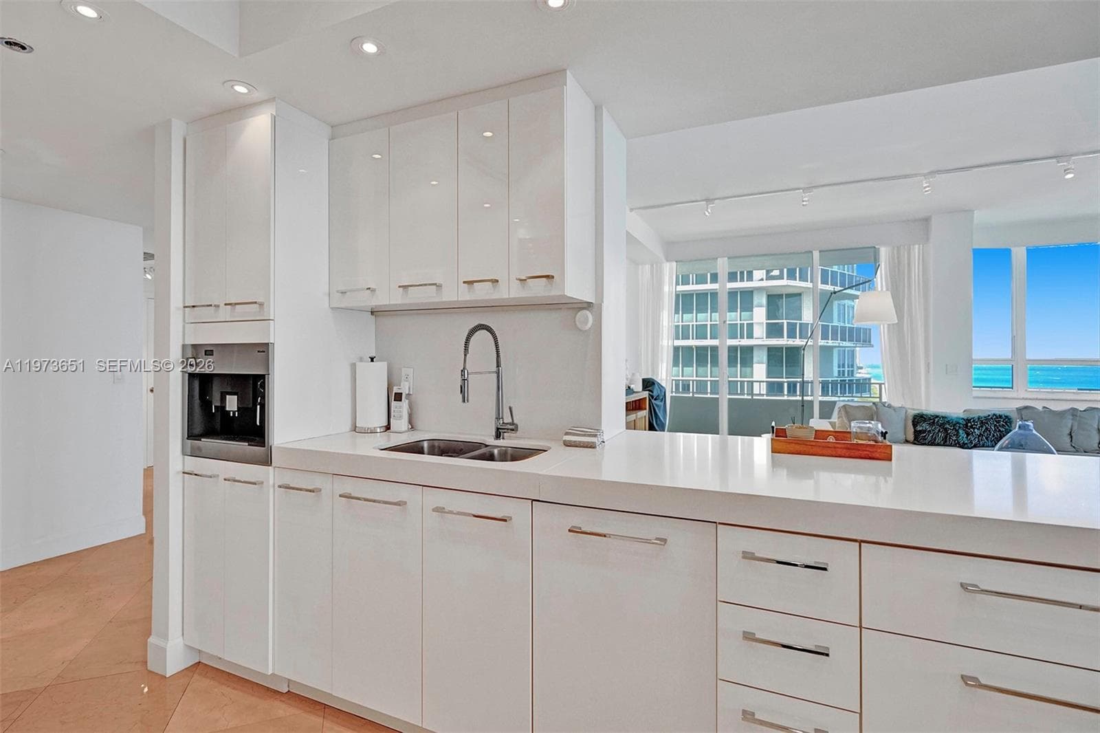 10205 Collins Ave # P8, Bal Harbour FL 33154 — 22
