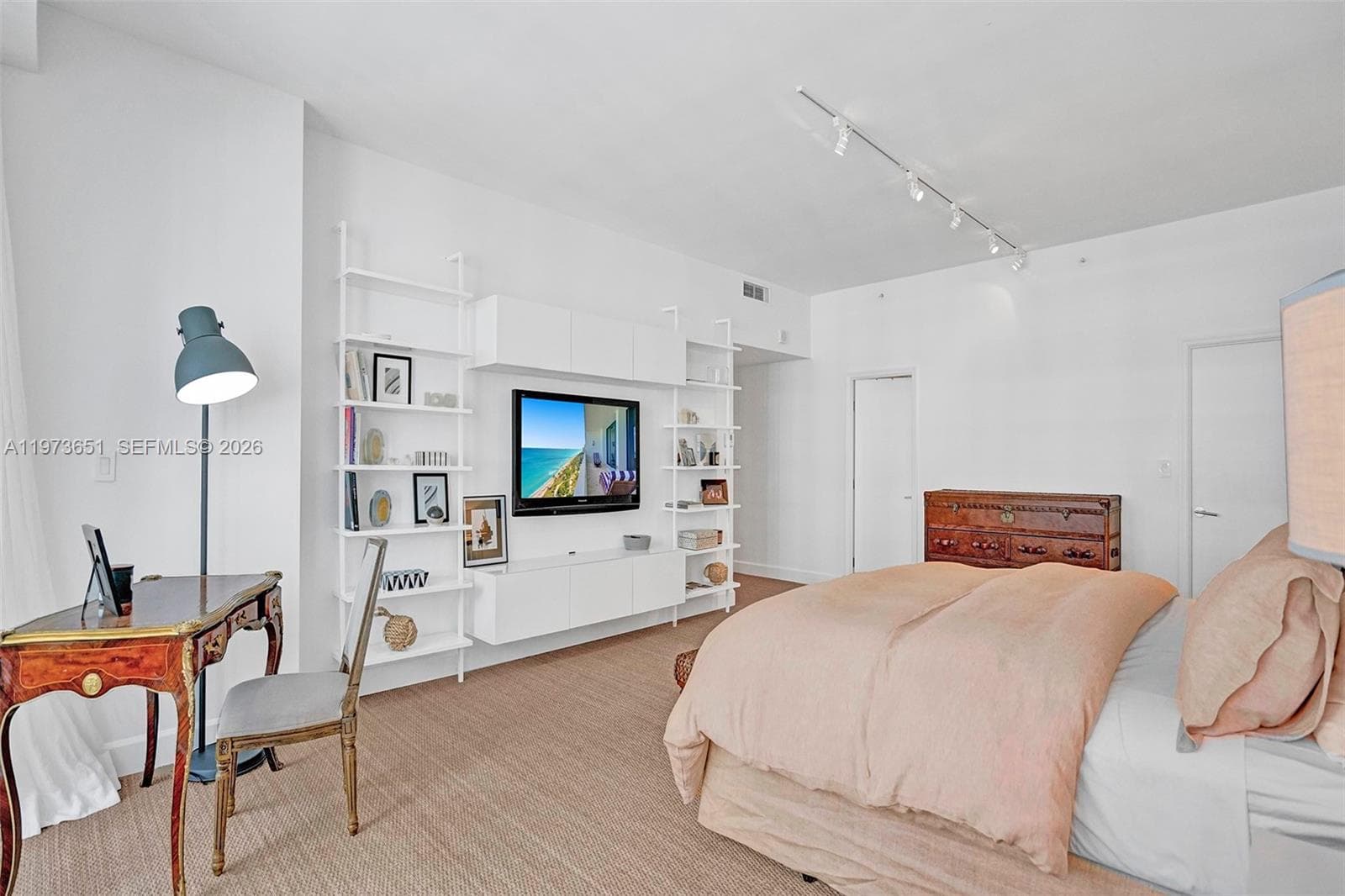 10205 Collins Ave # P8, Bal Harbour FL 33154 — 36