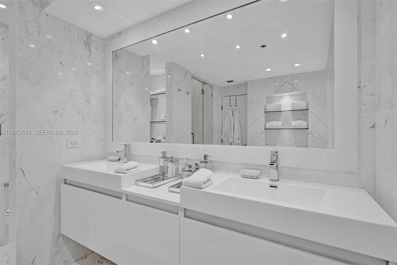 10205 Collins Ave # P8, Bal Harbour FL 33154 — 41