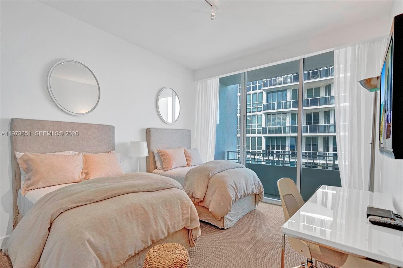 10205 Collins Ave # P8, Bal Harbour FL 33154 — 45