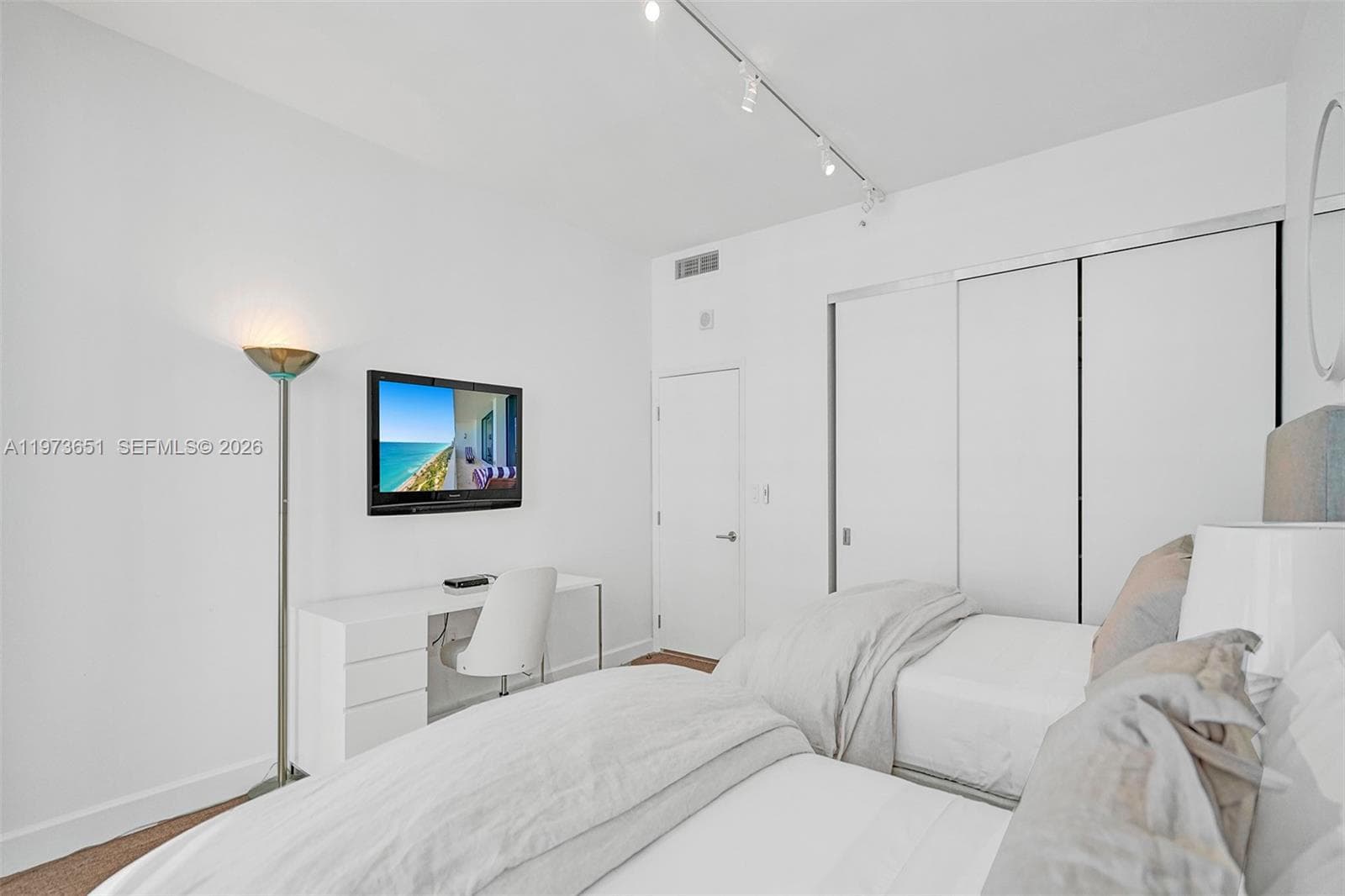 10205 Collins Ave # P8, Bal Harbour FL 33154 — 48