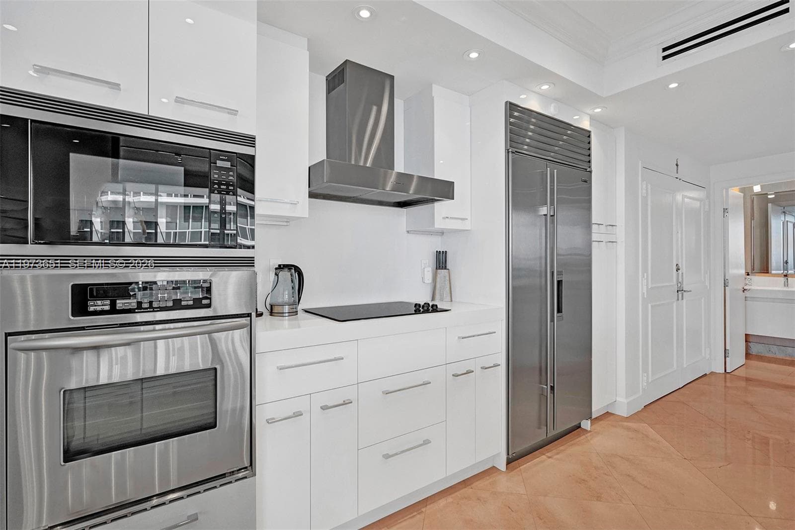 10205 Collins Ave # P8, Bal Harbour FL 33154 — 19