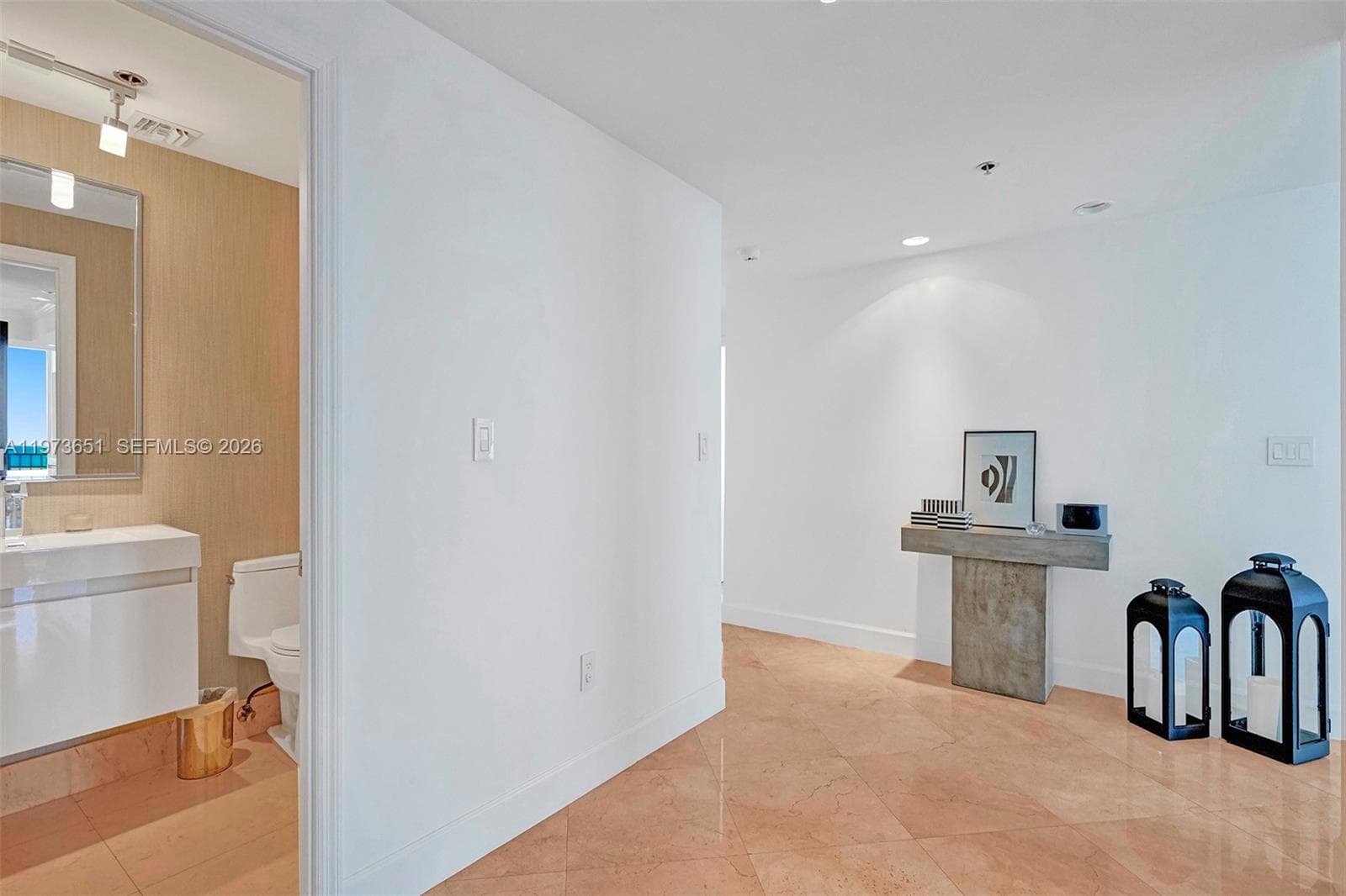 10205 Collins Ave # P8, Bal Harbour FL 33154 — 25