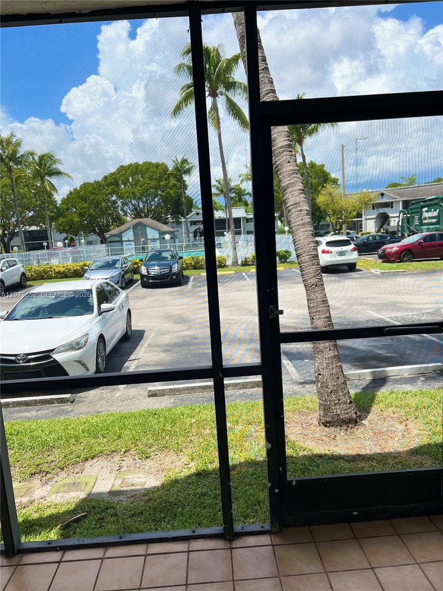20761 NE 4th Pl # 104, Miami FL 33179 — 6