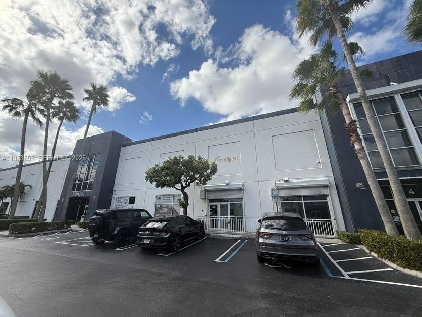 7620 NW 25th St # 5, Miami FL 33122 — 3