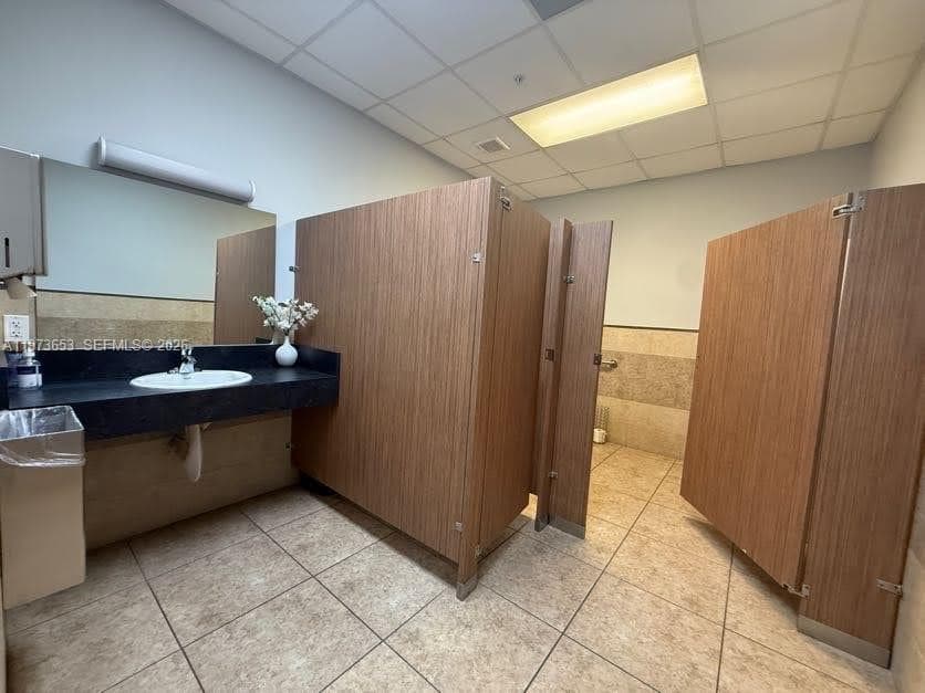 7620 NW 25th St # 5, Miami FL 33122 — 50