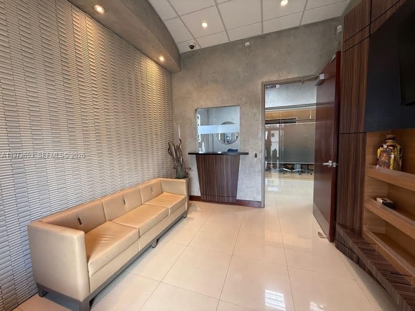 7620 NW 25th St # 5, Miami FL 33122 — 8