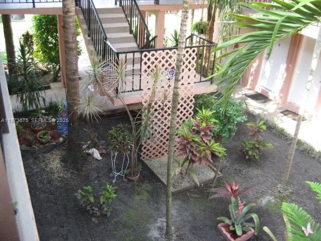 10832 N KENDALL DR # 6, Miami FL 33176 — 12