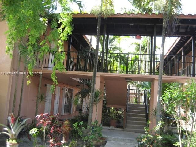 10832 N KENDALL DR # 6, Miami FL 33176 — 1