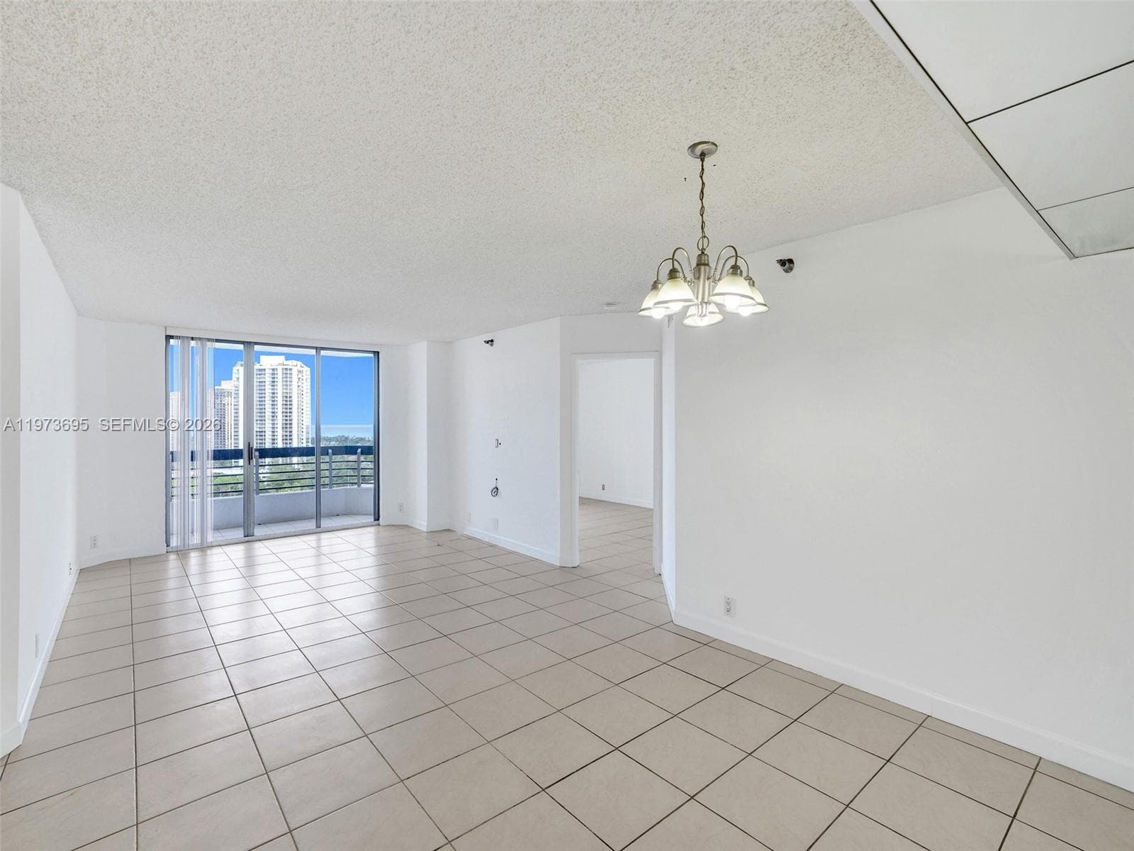 3400 192nd ST # 1811, Aventura FL 33180 — 7