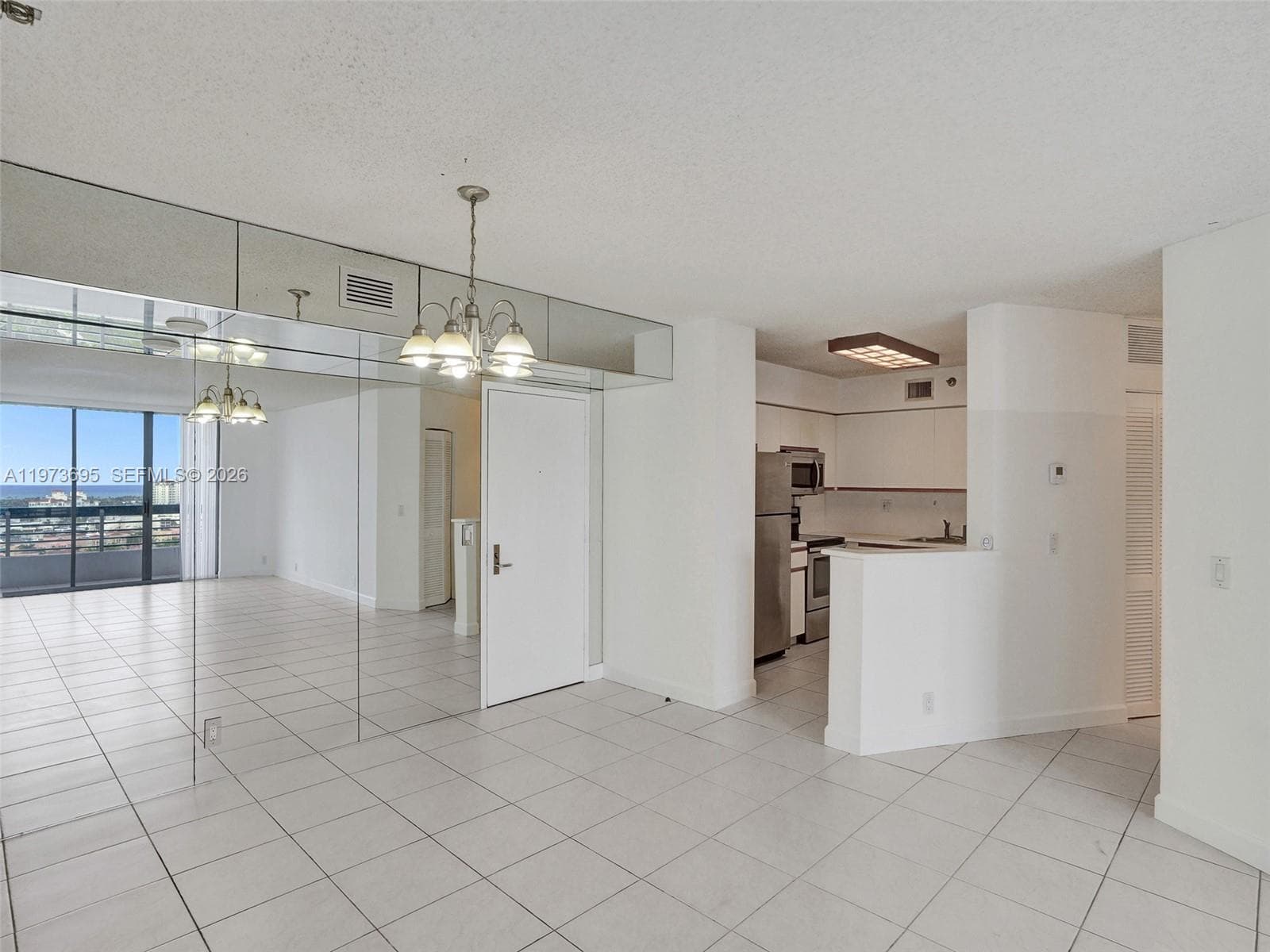 3400 192nd ST # 1811, Aventura FL 33180 — 10