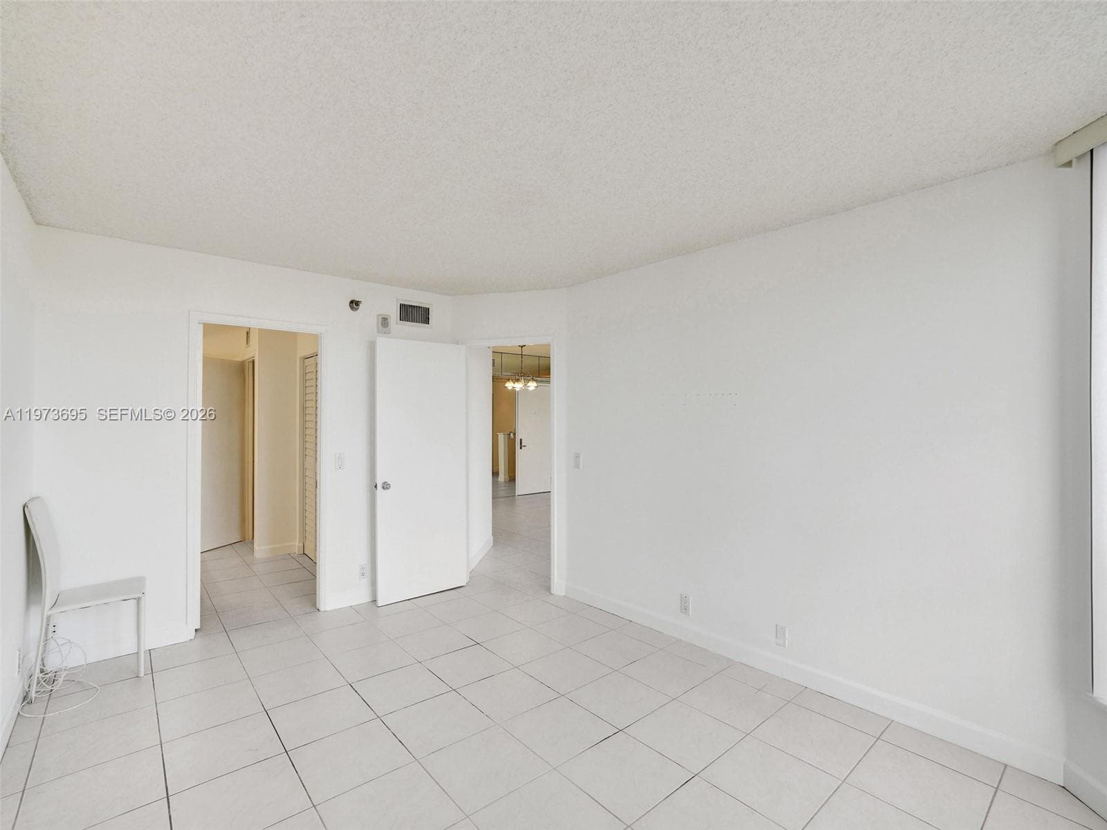 3400 192nd ST # 1811, Aventura FL 33180 — 18