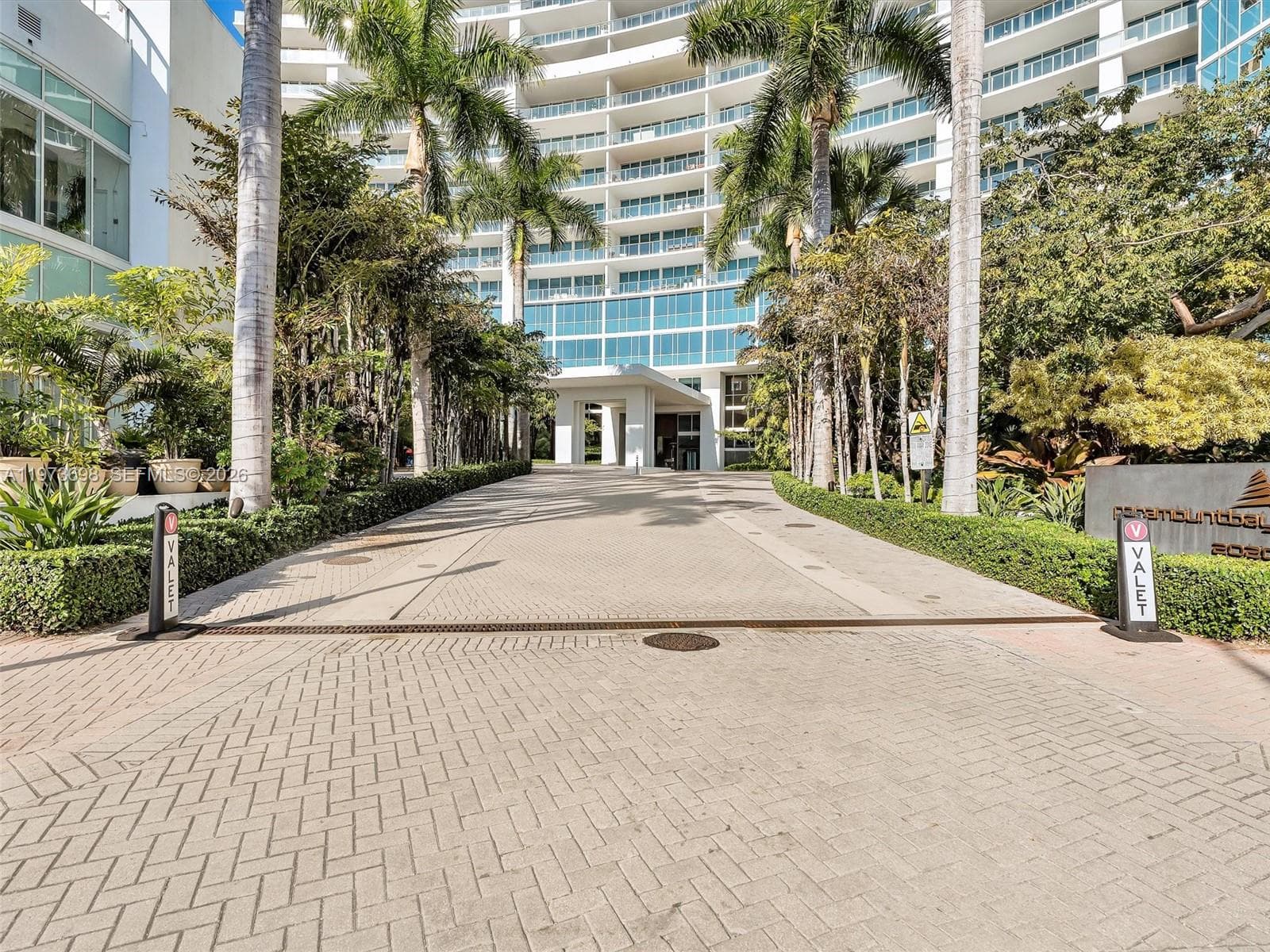 2020 N Bayshore Dr # 3303, Miami FL 33137 — 63