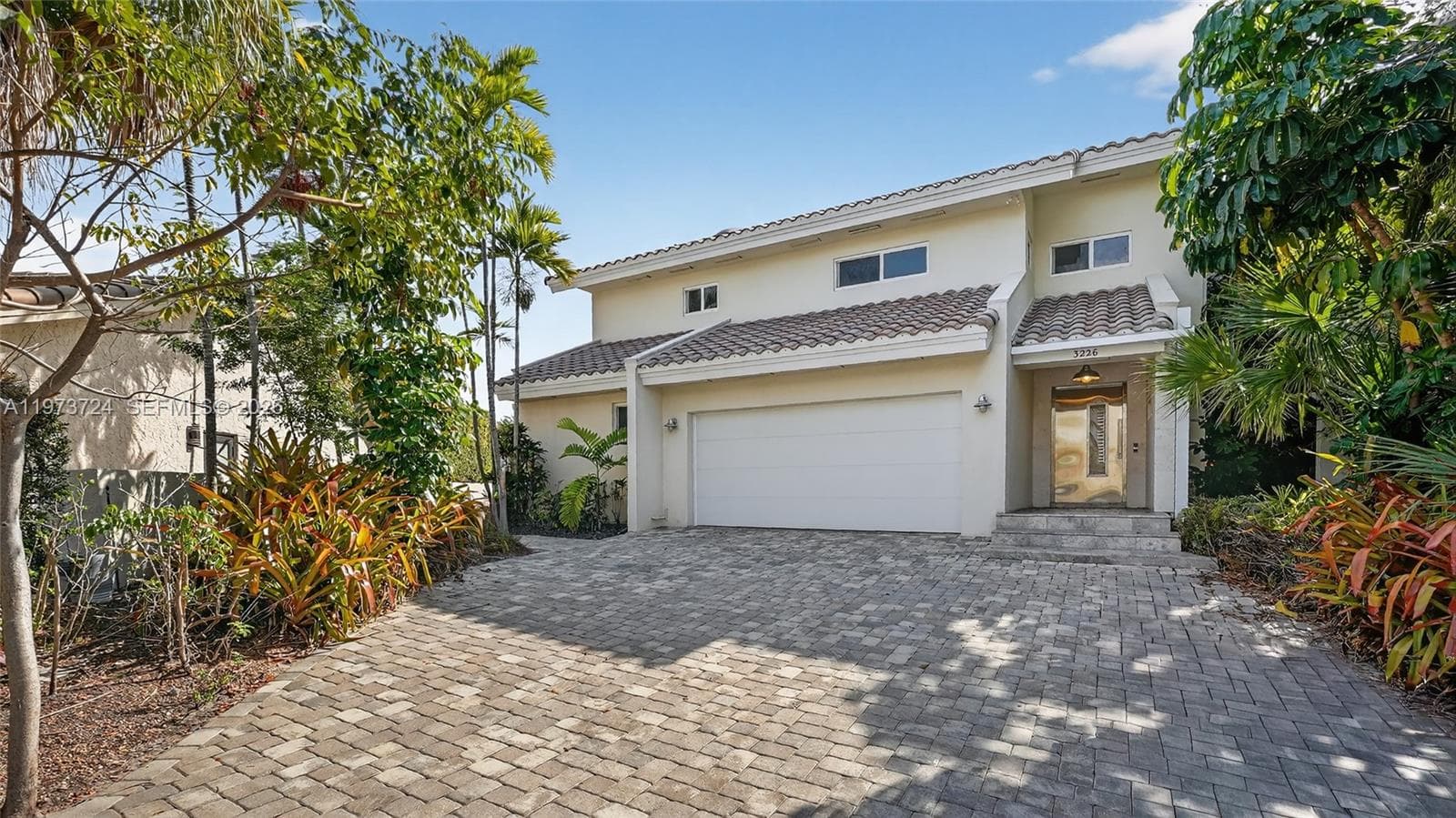 3226 NE 168th St, North Miami Beach FL 33160 — 5