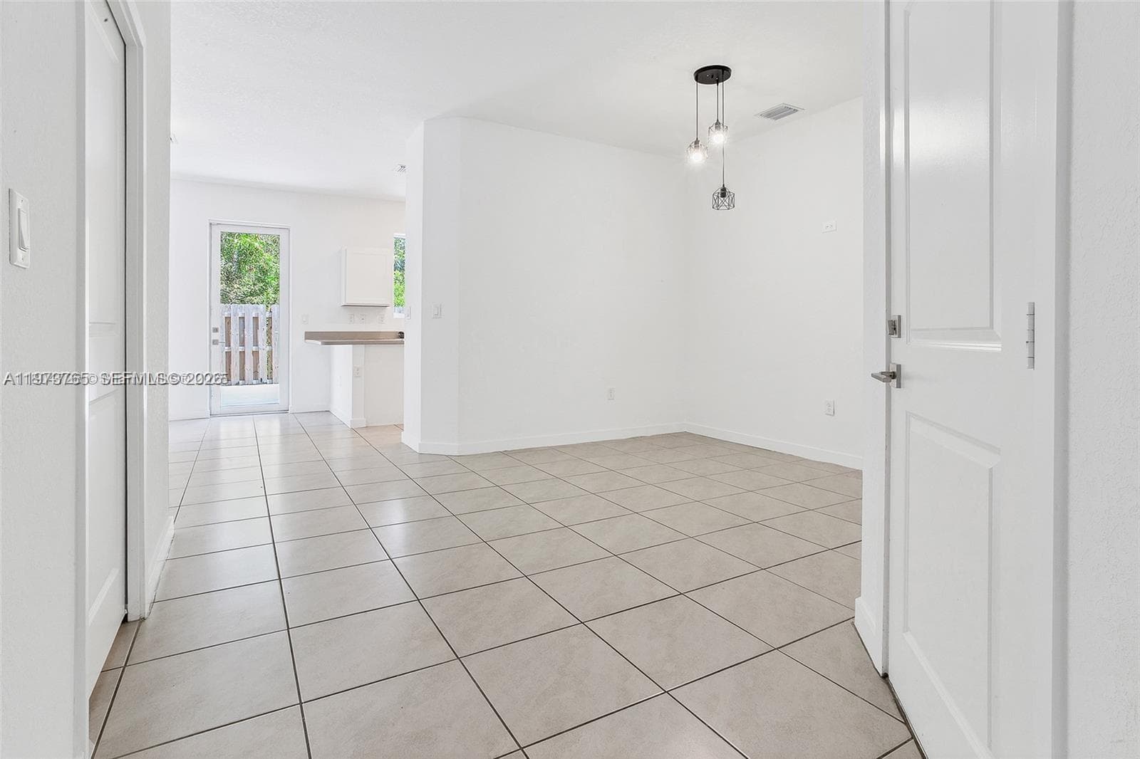 1363 NW 208th Ter, Miami Gardens FL 33169 — 57