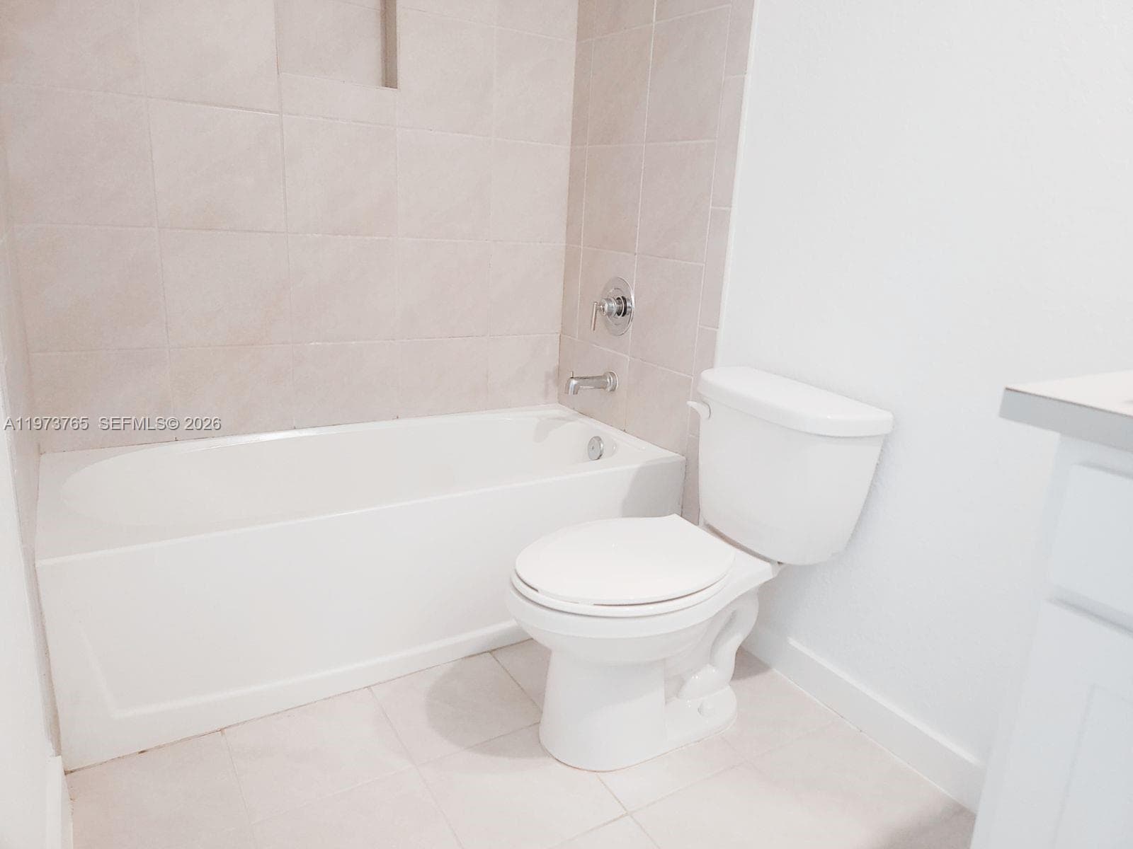 1363 NW 208th Ter, Miami Gardens FL 33169 — 26