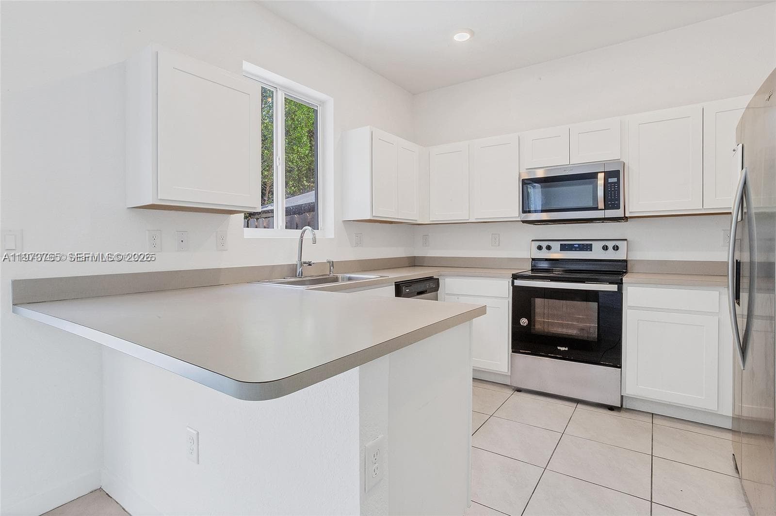 1363 NW 208th Ter, Miami Gardens FL 33169 — 10