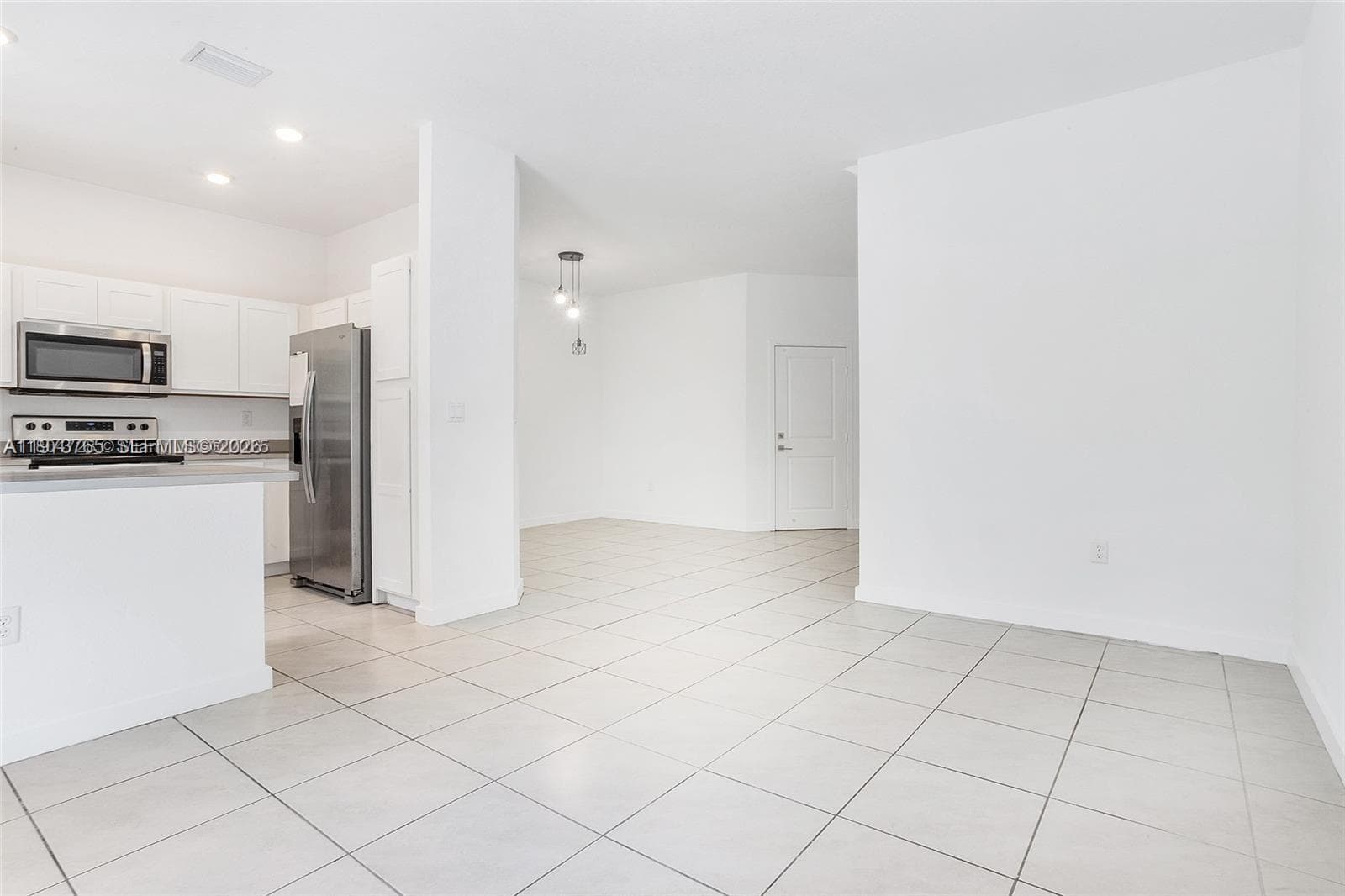 1363 NW 208th Ter, Miami Gardens FL 33169 — 11