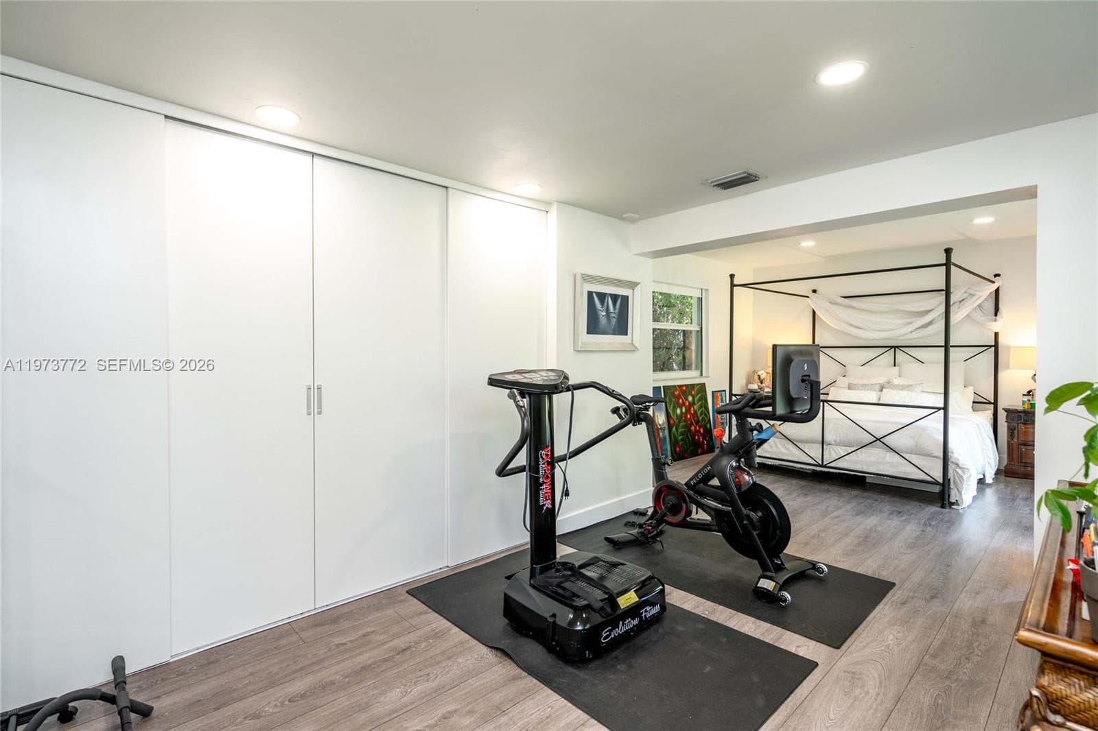 1360 SW 16th St, Miami FL 33145 — 29