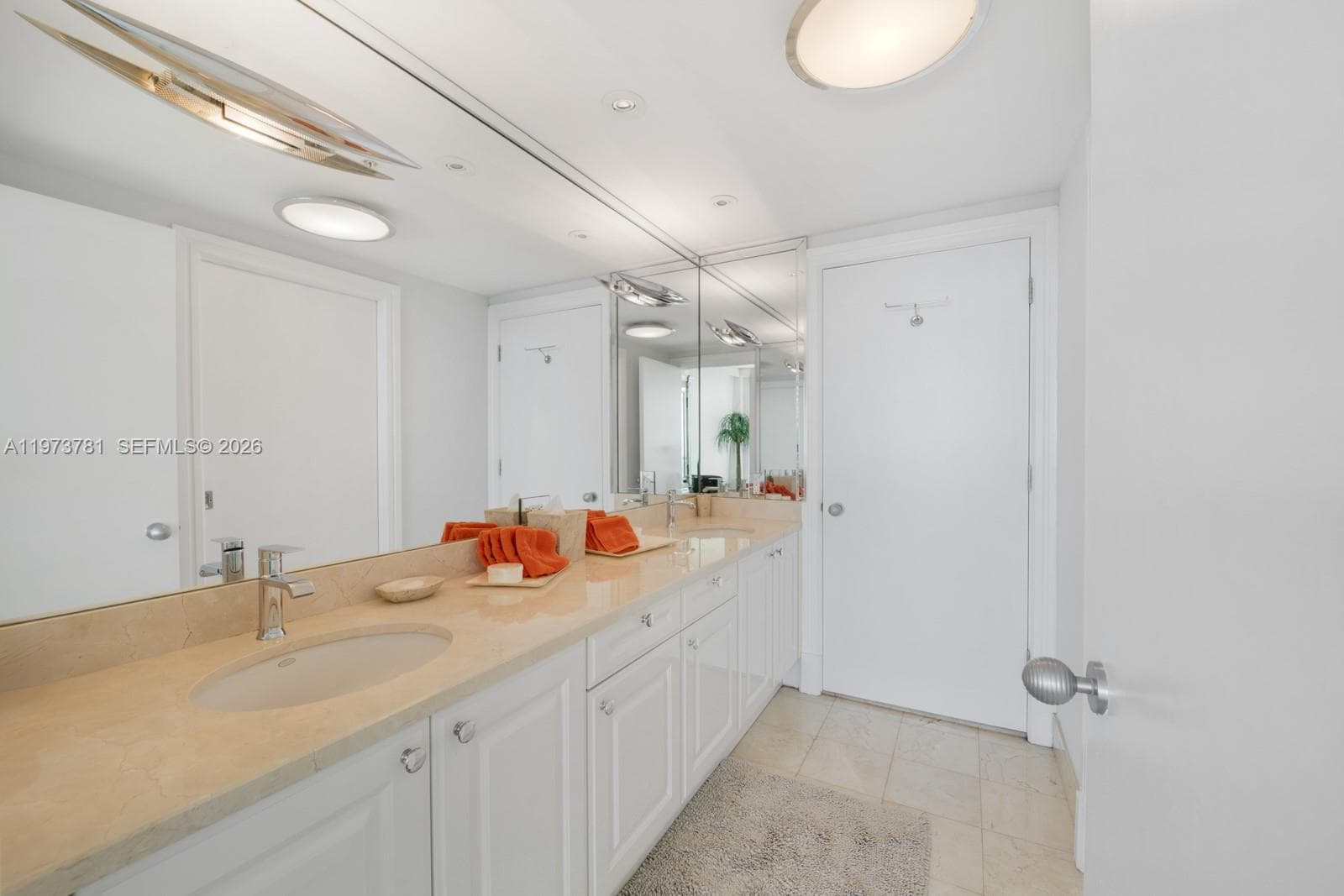 3400 SW 27th Ave # 2102, Miami FL 33133 — 38
