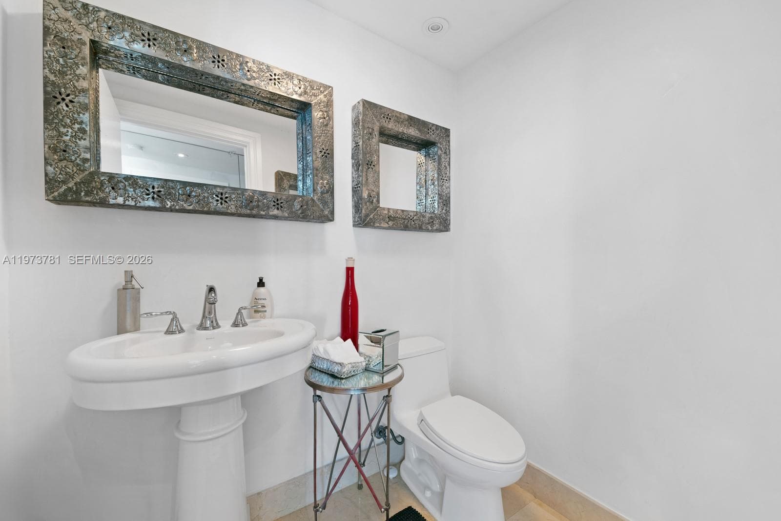 3400 SW 27th Ave # 2102, Miami FL 33133 — 33