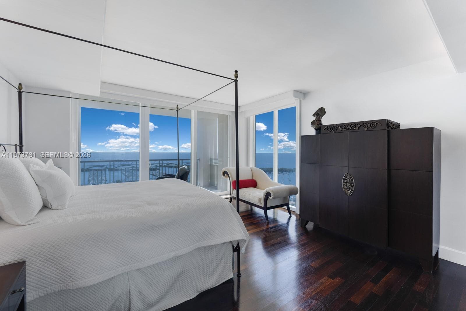3400 SW 27th Ave # 2102, Miami FL 33133 — 39