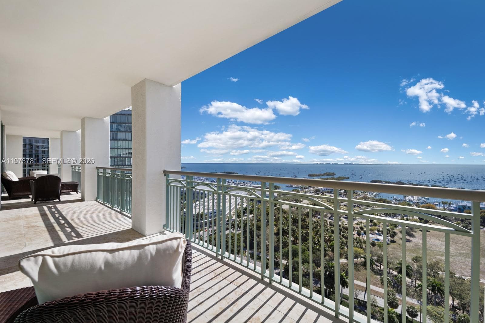 3400 SW 27th Ave # 2102, Miami FL 33133 — 21