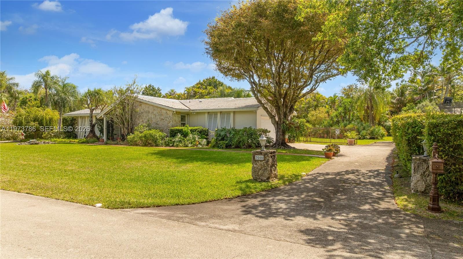 7010 SW 148th Ter, Palmetto Bay FL 33158 — 50