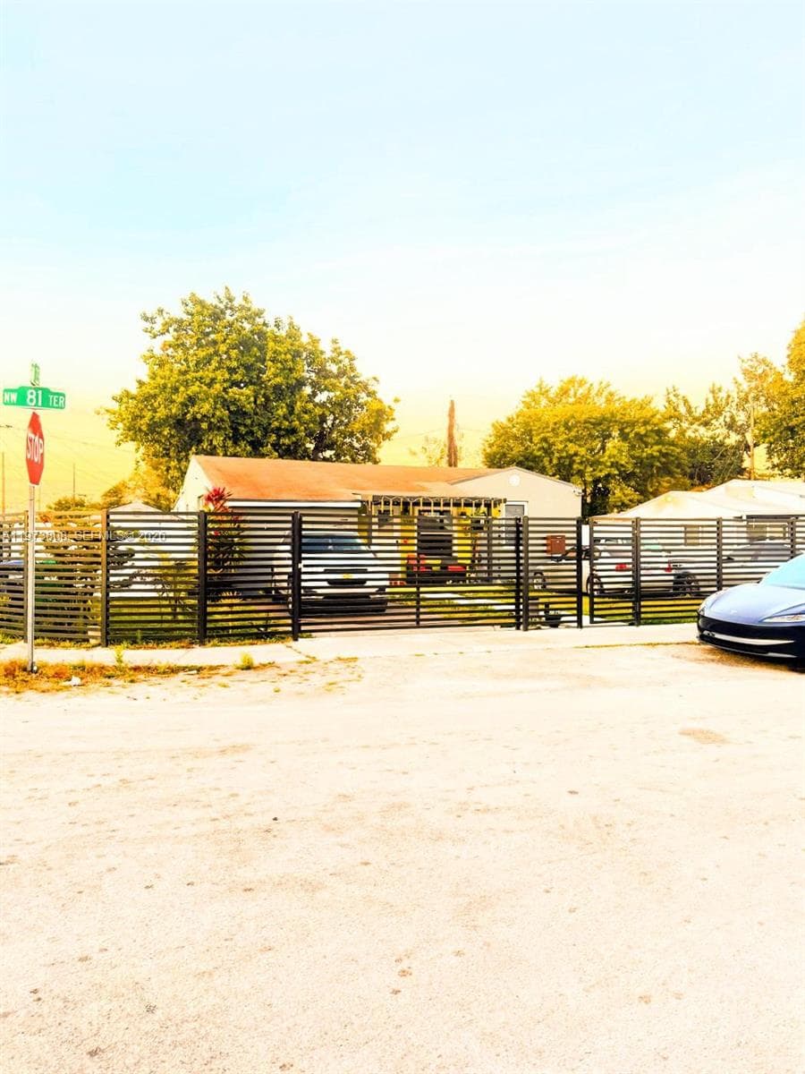 2281 NW 81st Ter, Miami FL 33147 — 1