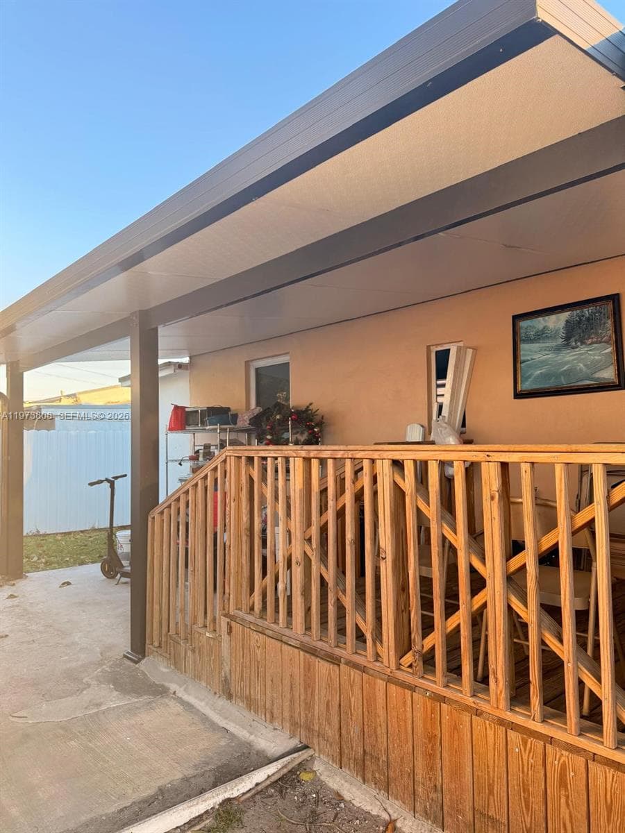 2281 NW 81st Ter, Miami FL 33147 — 19