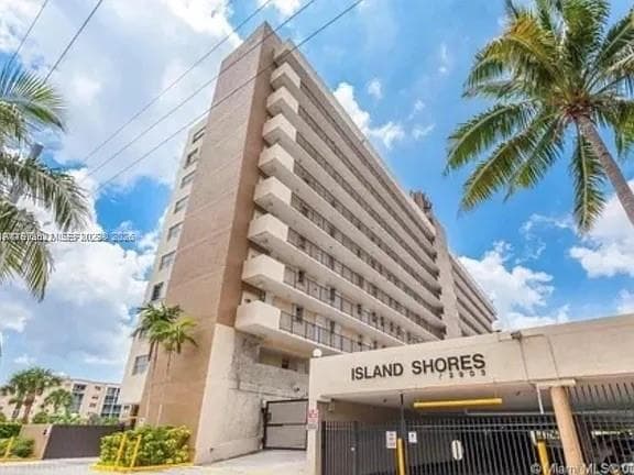 2903 N Miami Beach Blvd # 806, North Miami Beach FL 33160 — 4