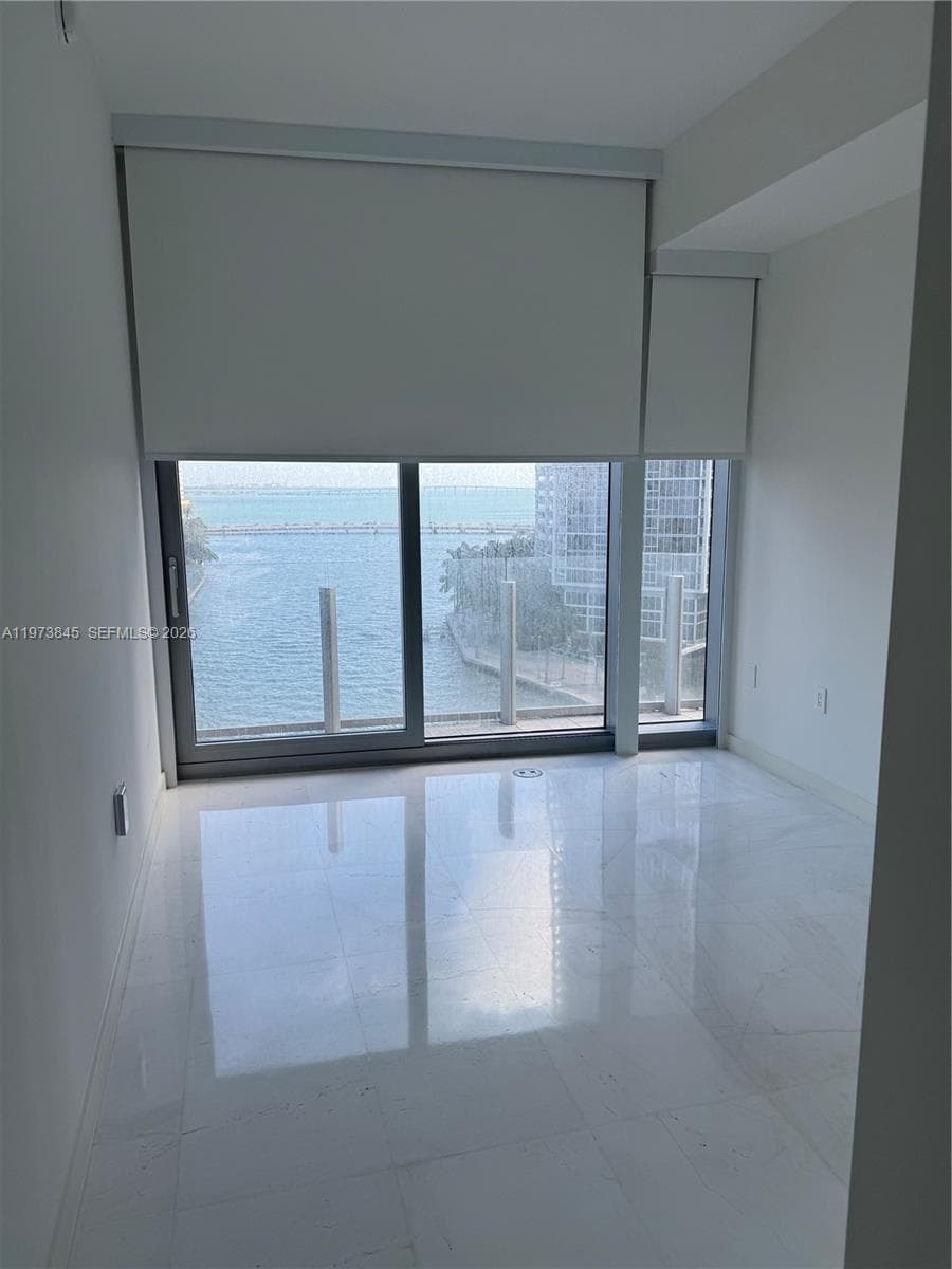 300 Biscayne Blvd Way # 803, Miami FL 33131 — 18