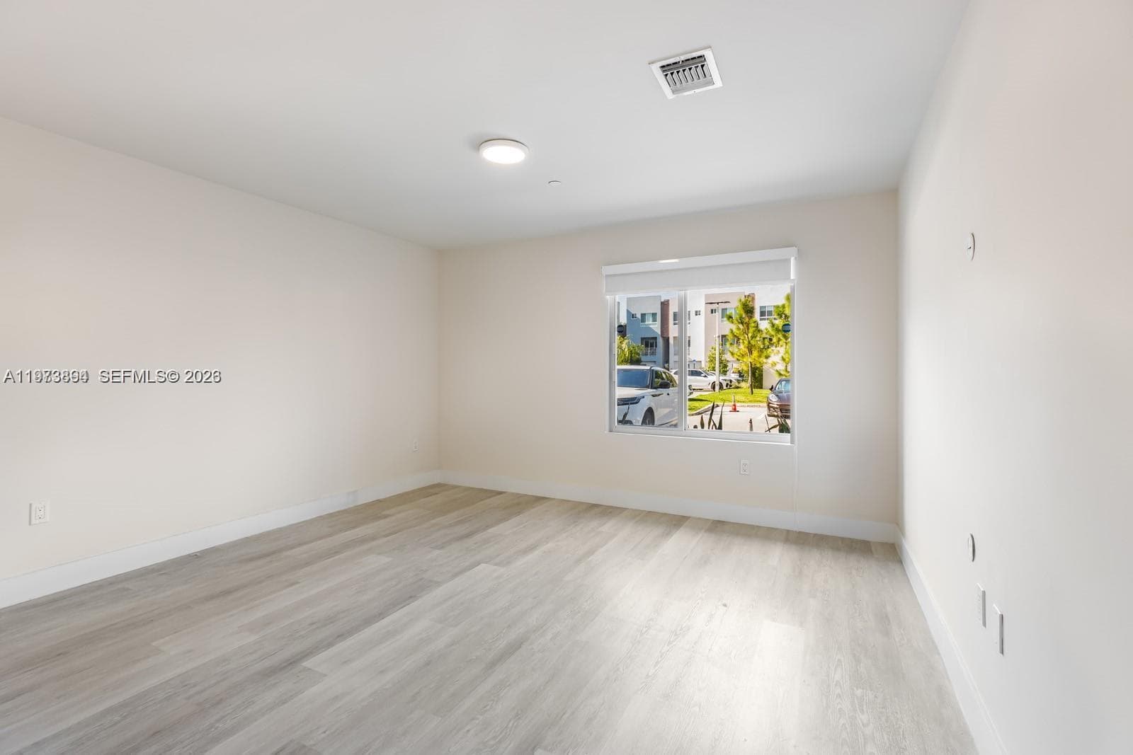 2505 NE 193rd St # 4116, Miami FL 33180 — 8