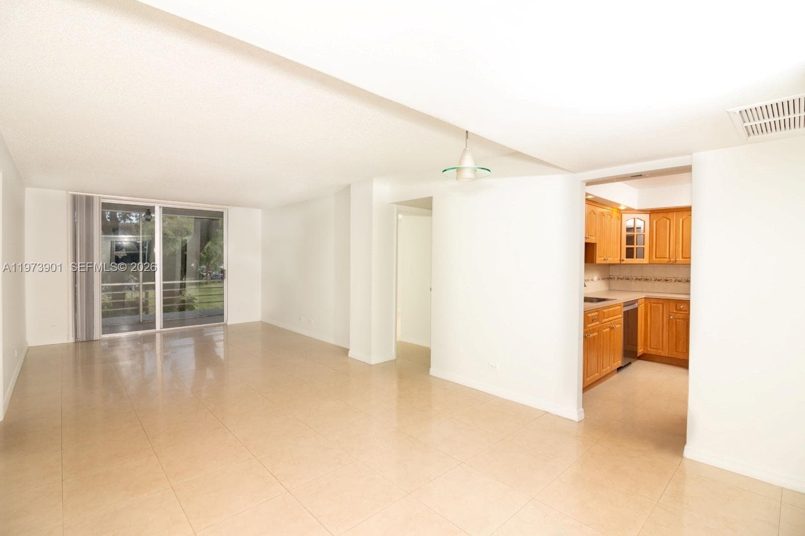 447 NE 195th St # 217, Miami FL 33179 — 18