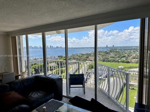 7601 E Treasure Dr # 1905, North Bay Village FL 33141 — 6
