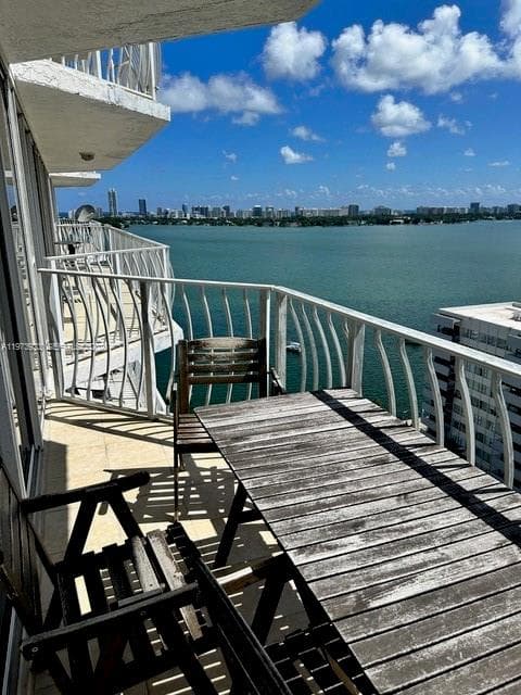 7601 E Treasure Dr # 1905, North Bay Village FL 33141 — 10