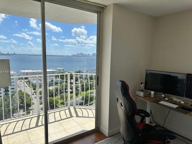 7601 E Treasure Dr # 1905, North Bay Village FL 33141 — 11