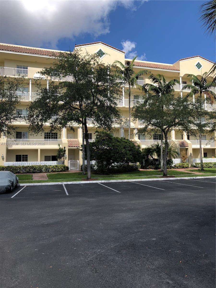 10710 NW 66th St # 210, Doral FL 33178 — 3