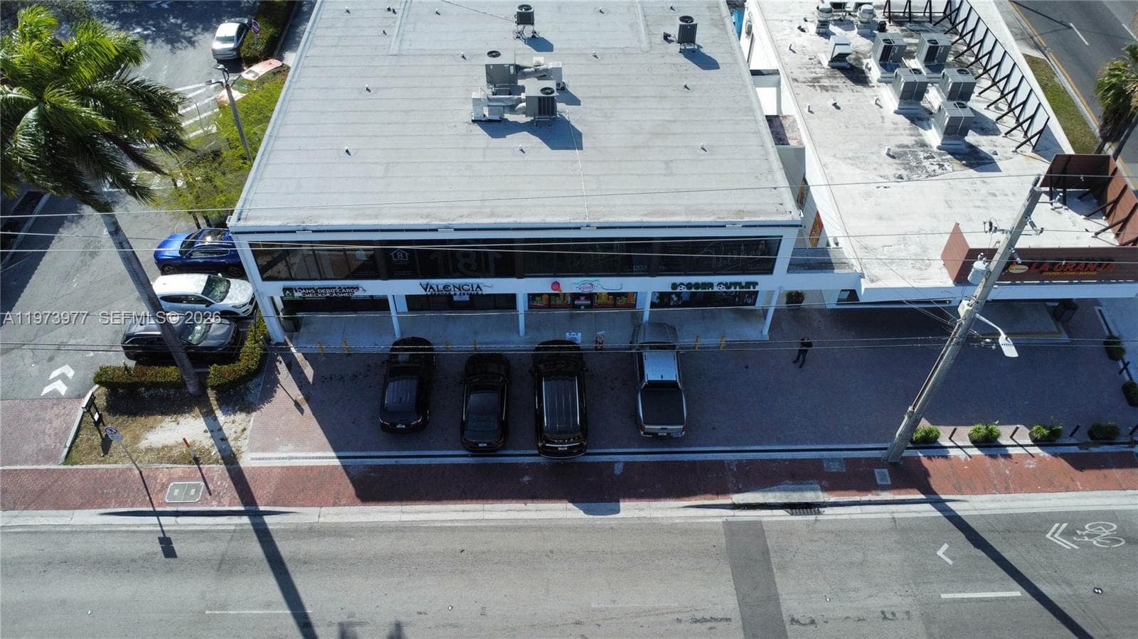 700 SW 17th Ave, Miami FL 33135 — 32