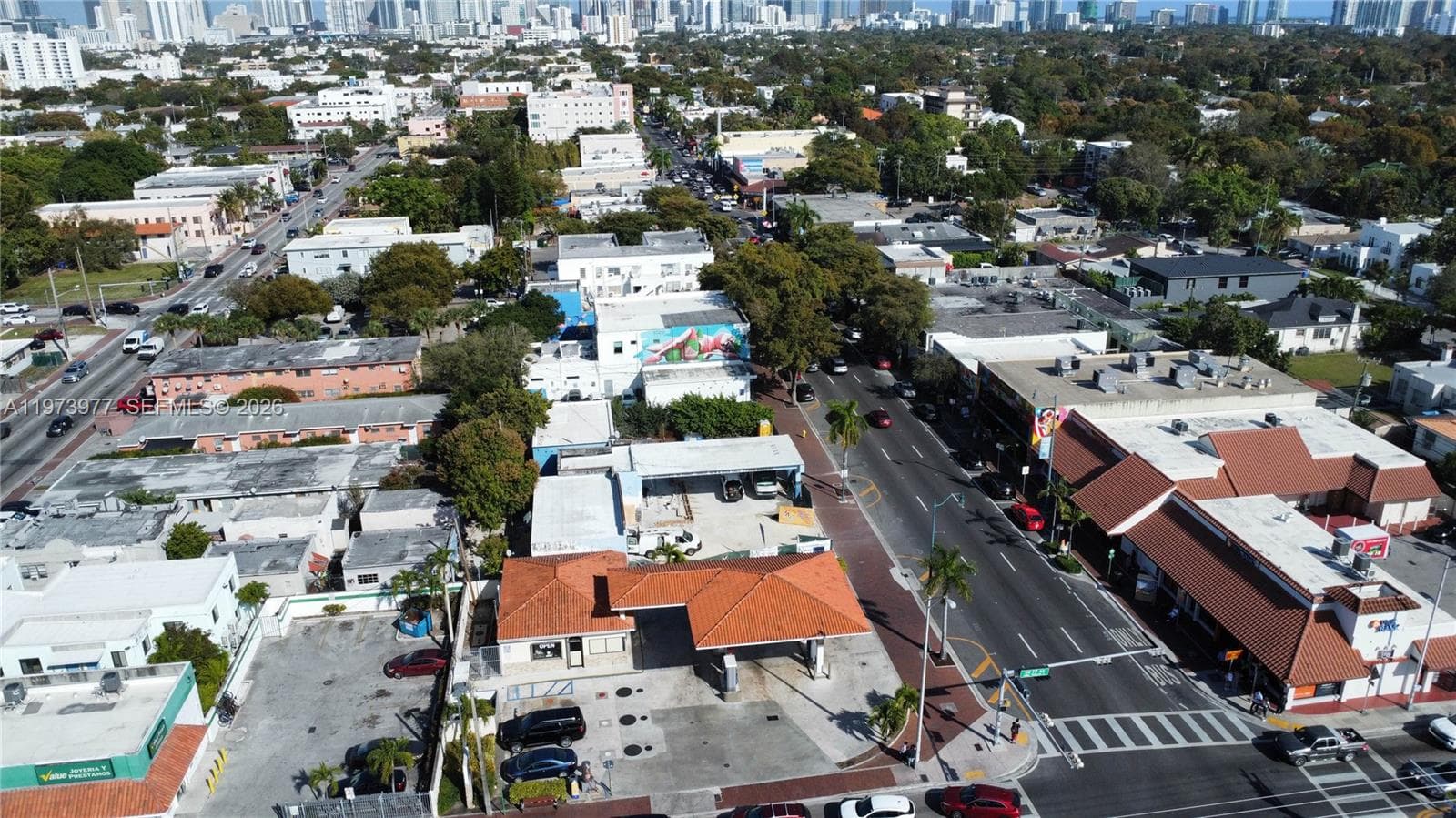700 SW 17th Ave, Miami FL 33135 — 28