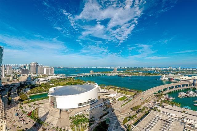398 NE 5th St # 2802, Miami FL 33132 — 1