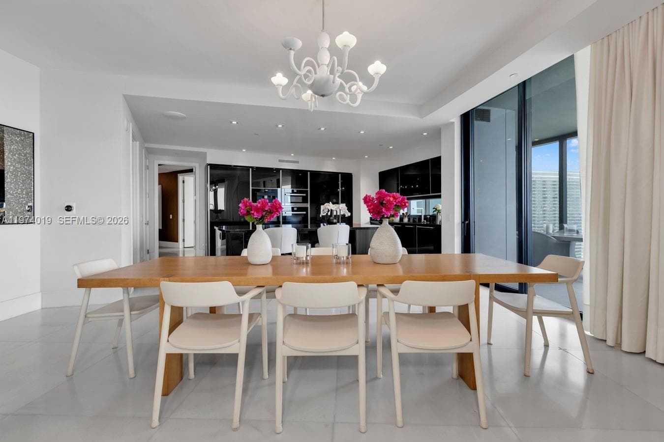 18555 Collins Ave # 4605, Sunny Isles Beach FL 33160 — 17