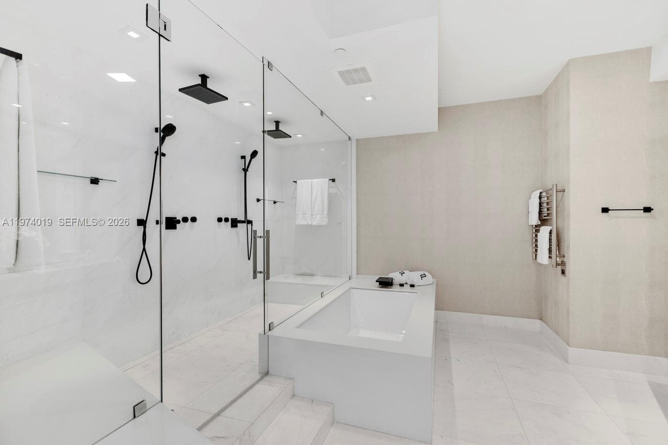 18555 Collins Ave # 4605, Sunny Isles Beach FL 33160 — 24