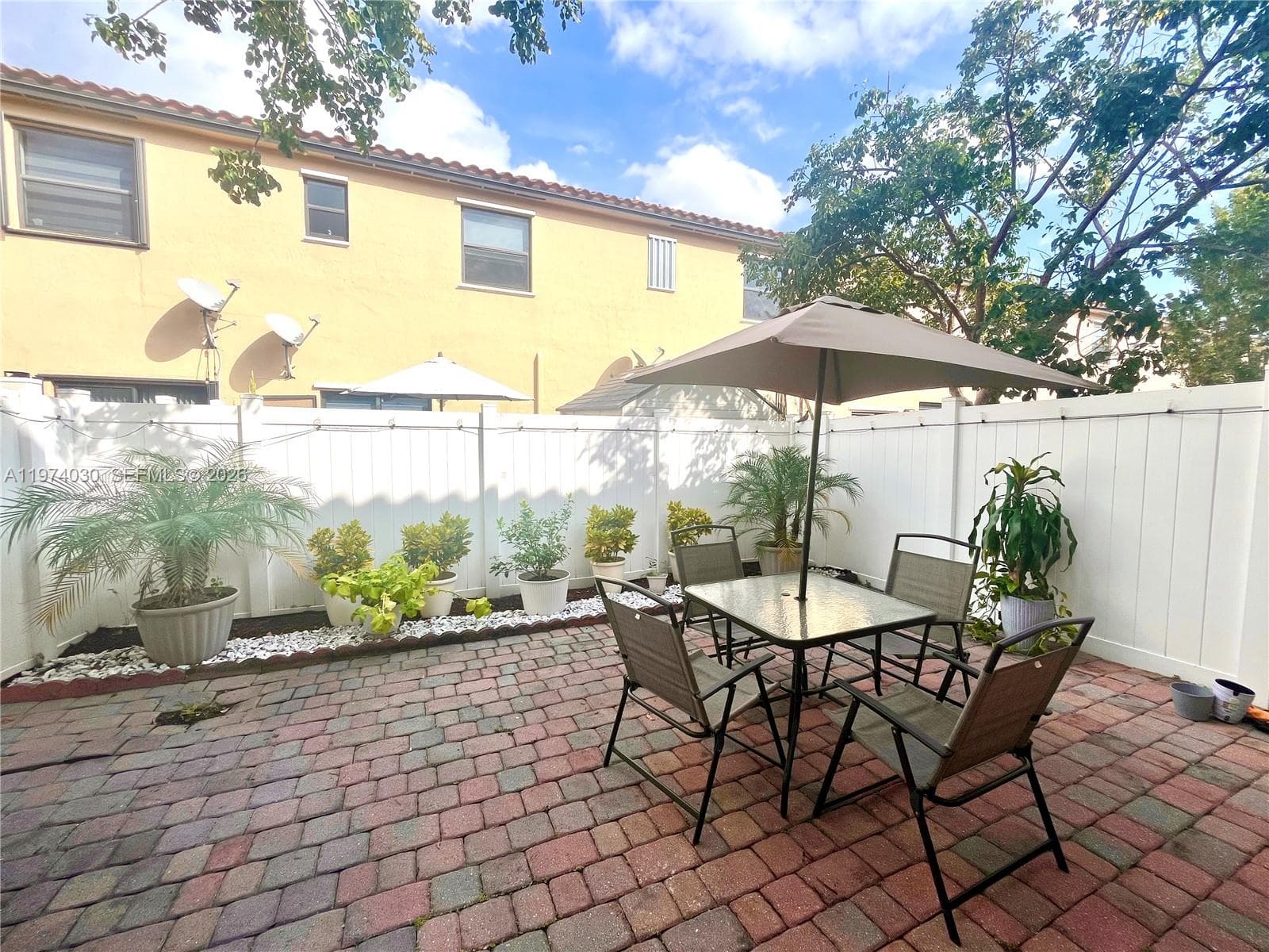 9271 W 33rd Ln, Hialeah FL 33018 — 25