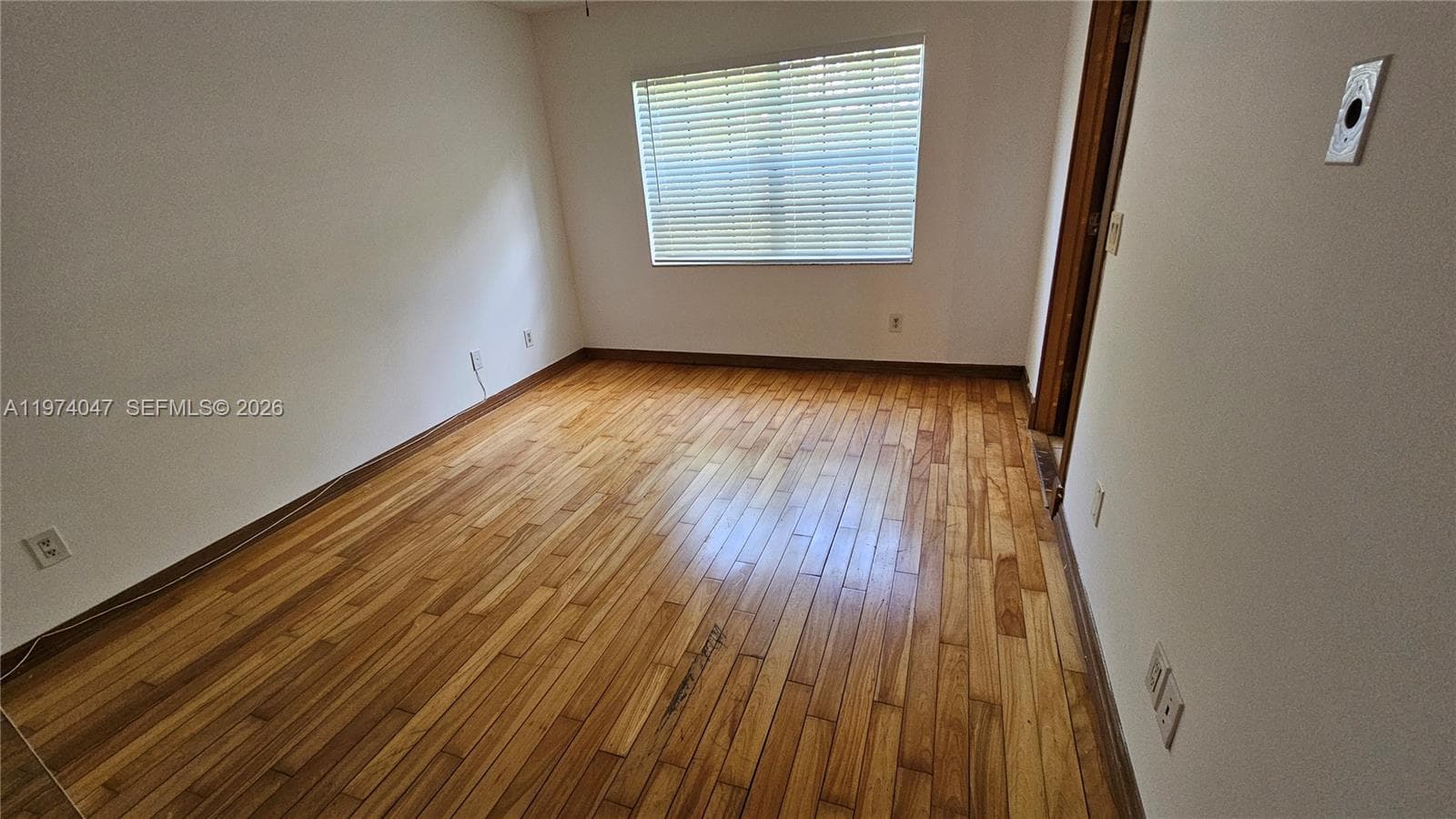 426 NE 210th Cir Ter # 2, Miami FL 33179 — 6