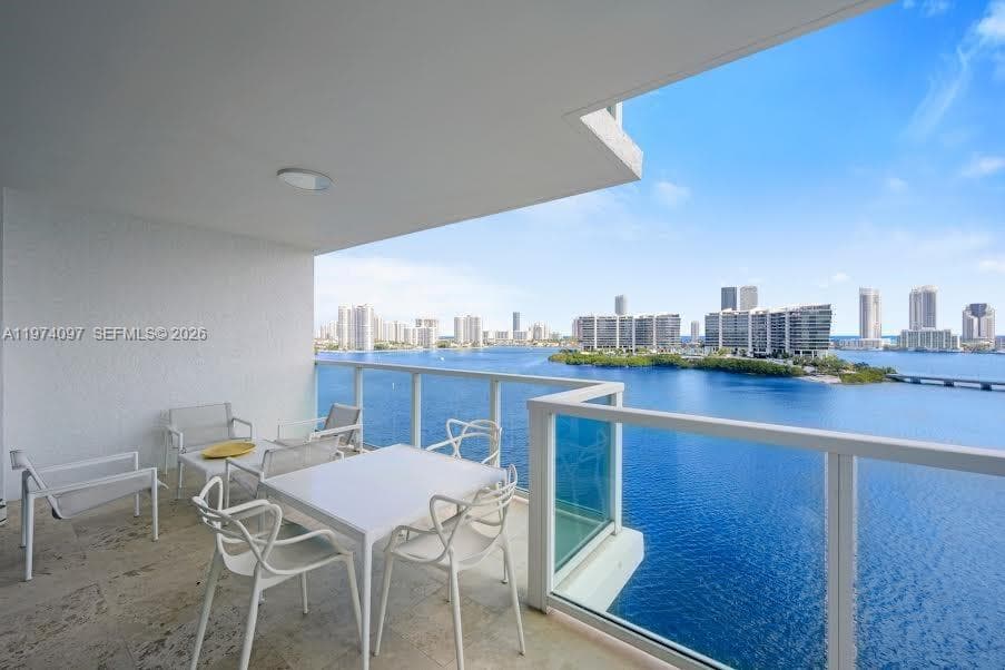 3201 NE 183 # 1104, Aventura FL 33160 — 2