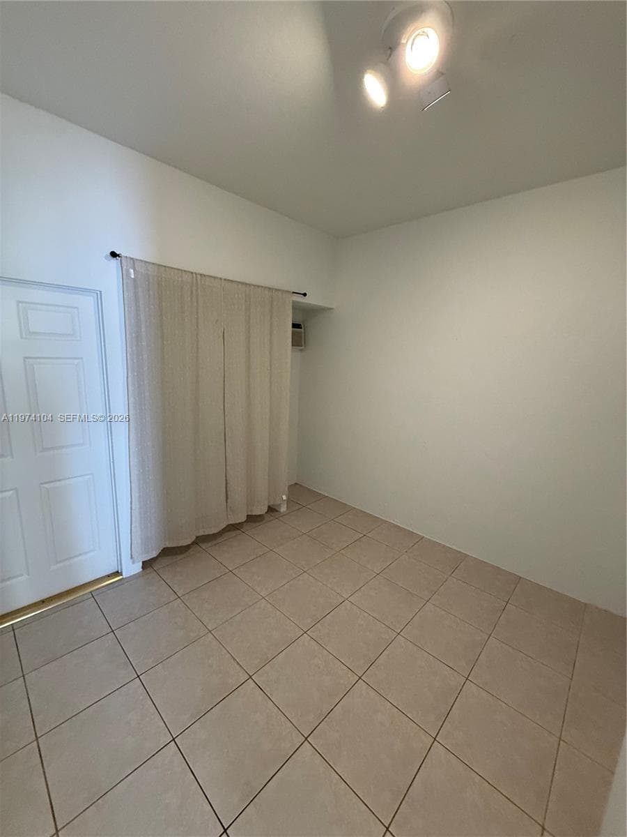 Kendalland, Miami, FL — 27