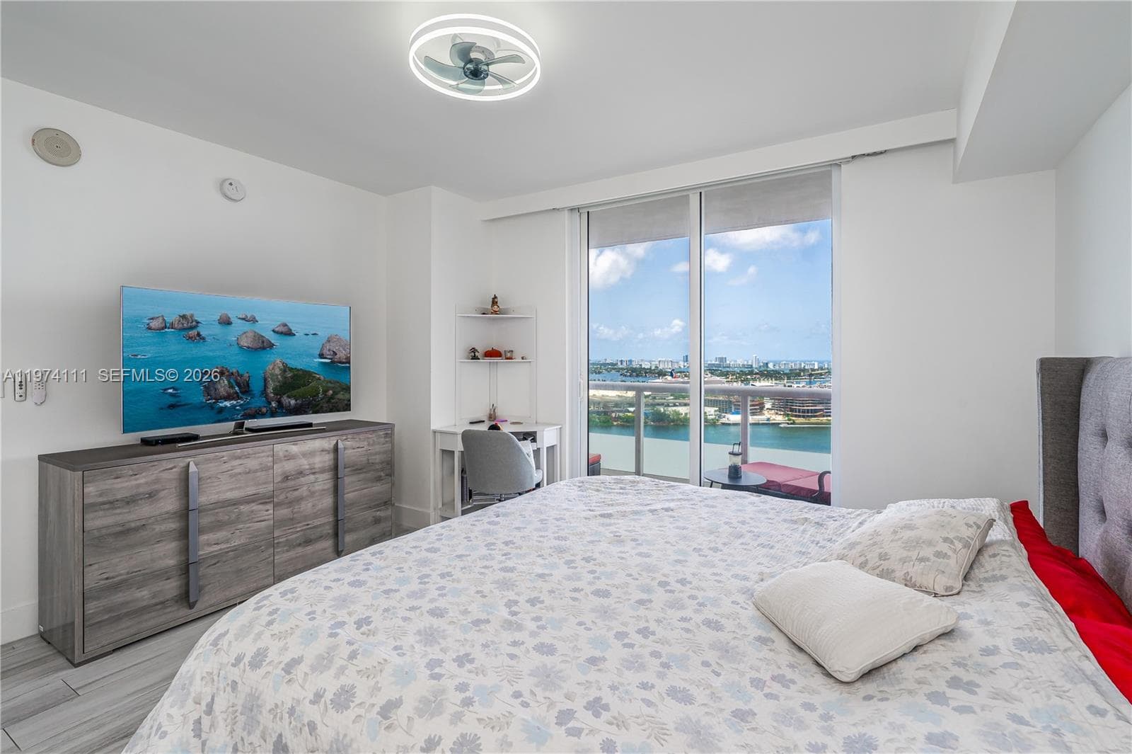 50 Biscayne Blvd # 3106, Miami FL 33132 — 9